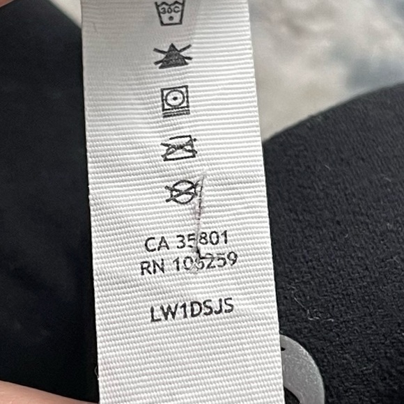 Lululemon Align Onesie 8" Athletic One Piece Romper Workout Bodysuit Black 2 - Picture 4 of 12